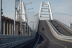 Движение на Крымском мосту перекрыли второй раз за день