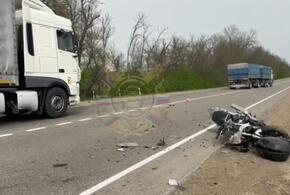 Скорая не успела: мотоциклист погиб в аварии на Кубани