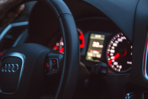 У жительницы Кубани изъяли Audi A5 за неоплаченные штрафы