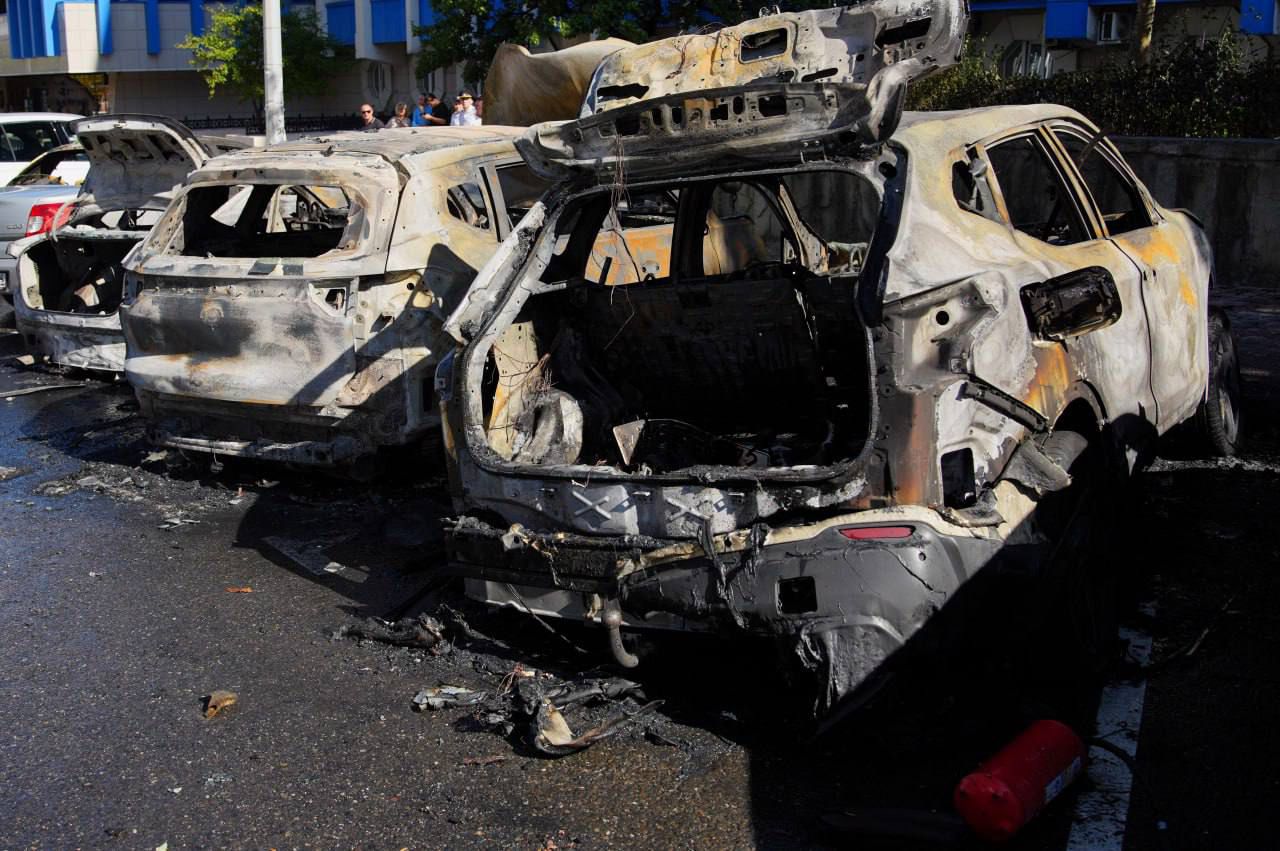 сгоревшие машины