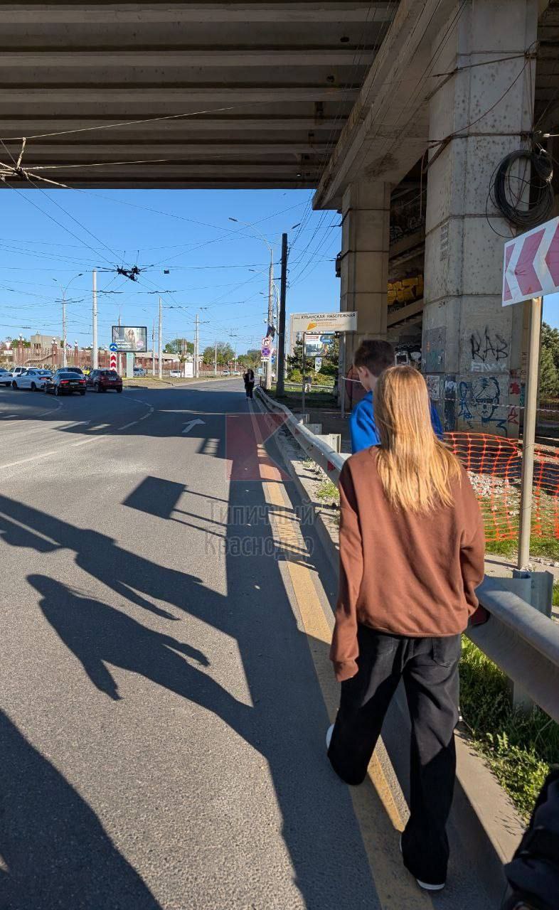 краснодарцы возмущены организацией движения под Тургеневским мостом
