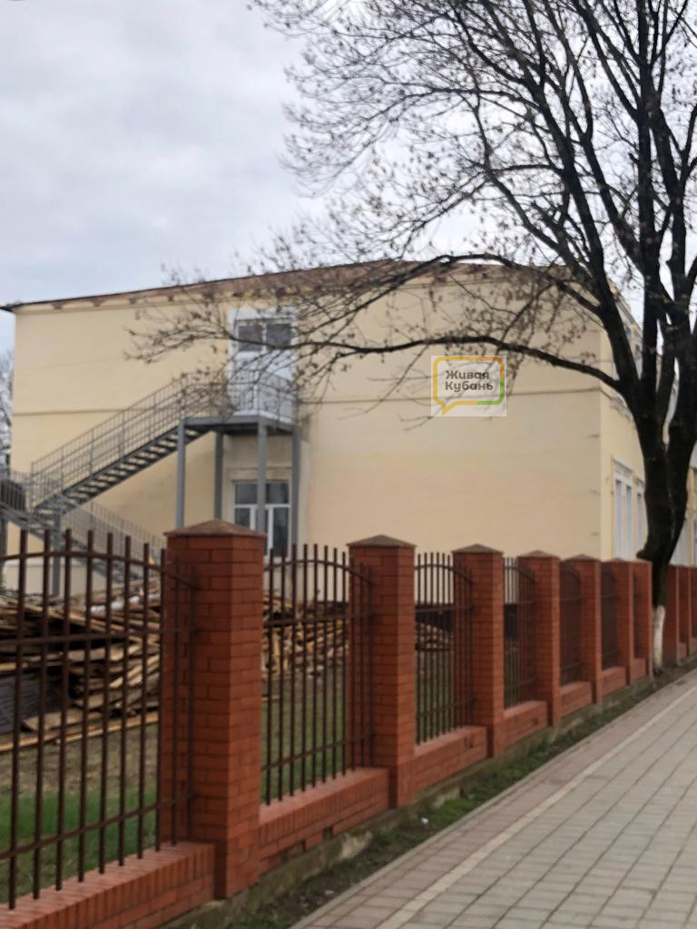 На Кубани в станице Северской начали реализовывать дорогостоящий проект по реставрации школы