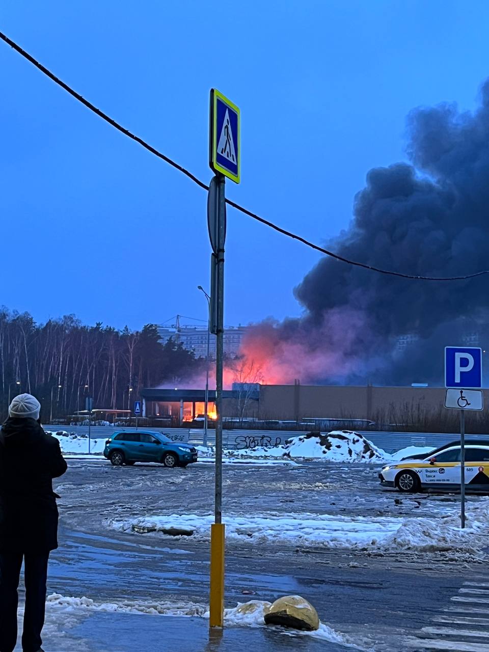 В Подмосковье горит торговый центр | 12.12.2022 | Краснодар - БезФормата