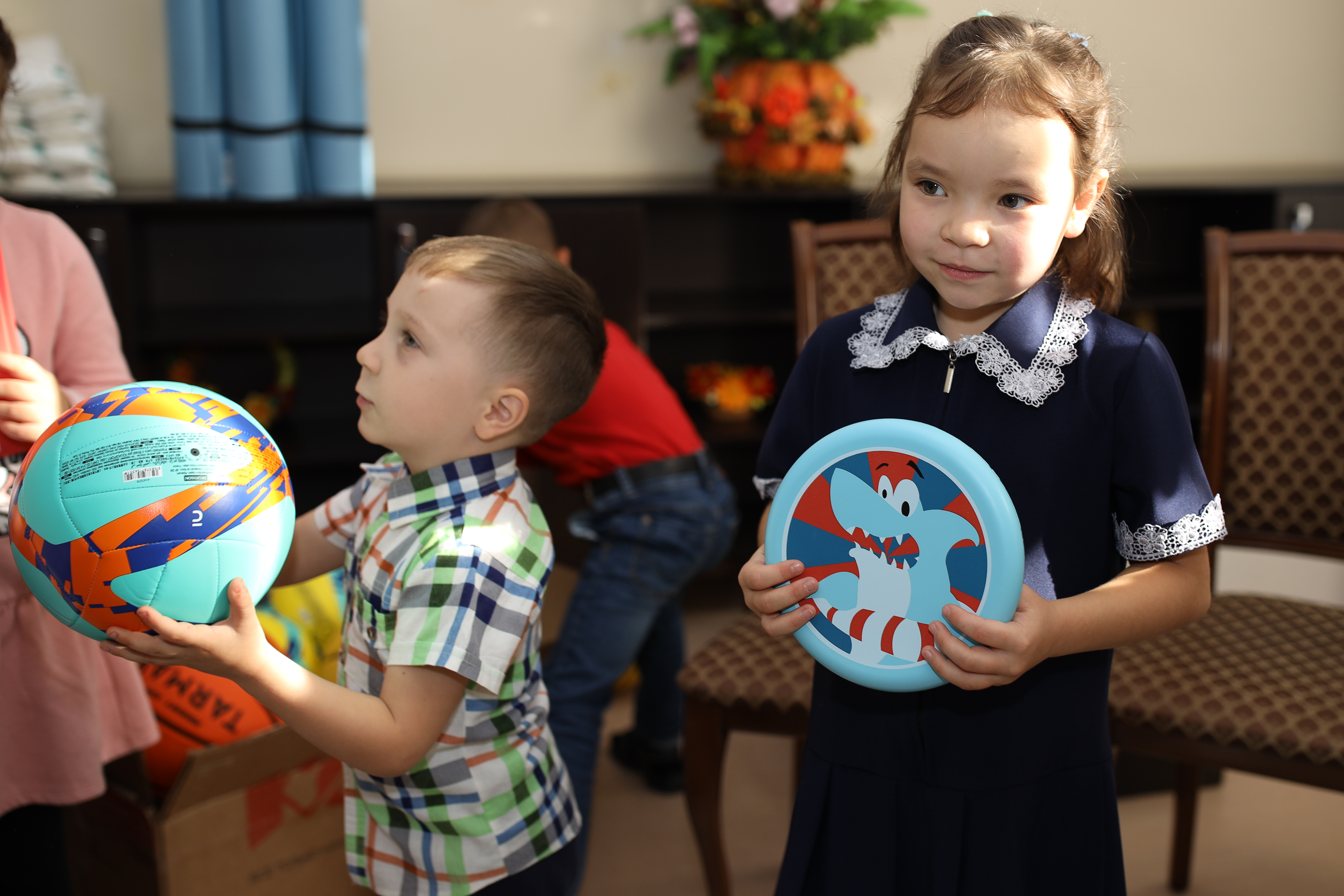 На Кубани фонд «Вольное Дело» сделал подарки воспитанникам детских домов