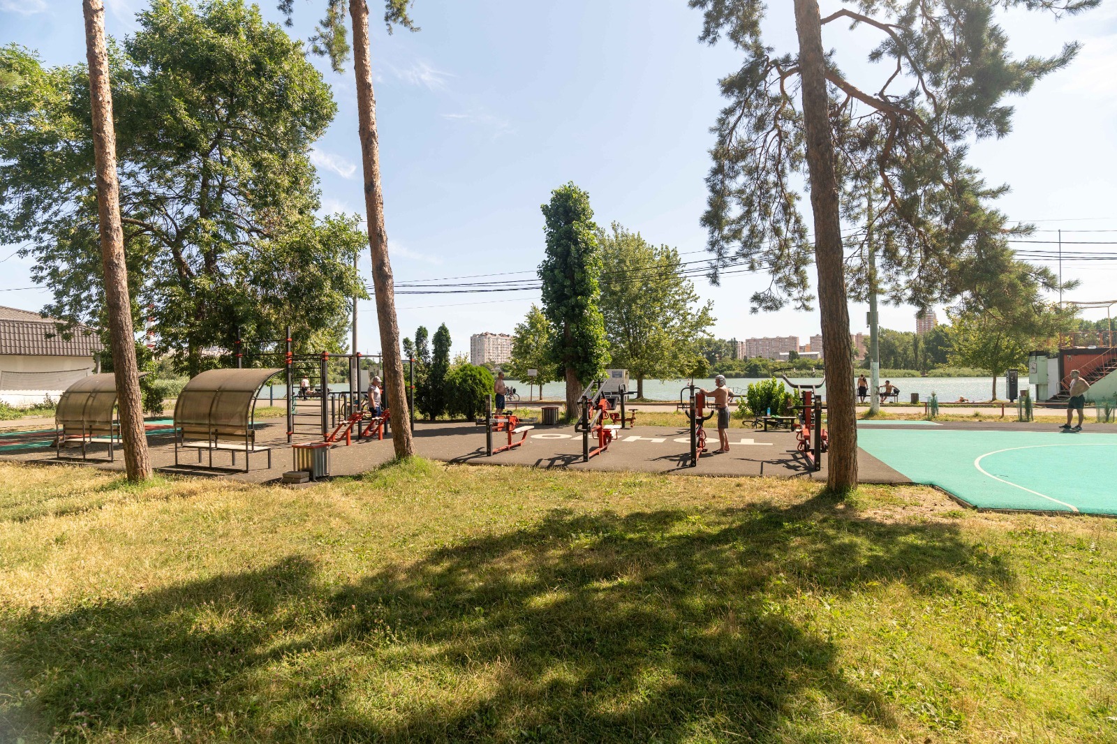 ГК ТОЧНО реконструировала спортплощадку в краснодарском парке «Солнечный остров» 