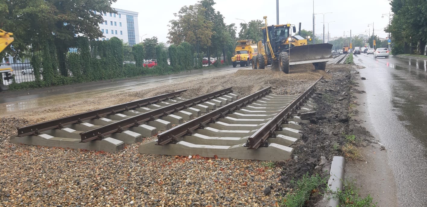 Ударная стройка новой трамвайной линии в Краснодаре идет неударными темпами ВИДЕО