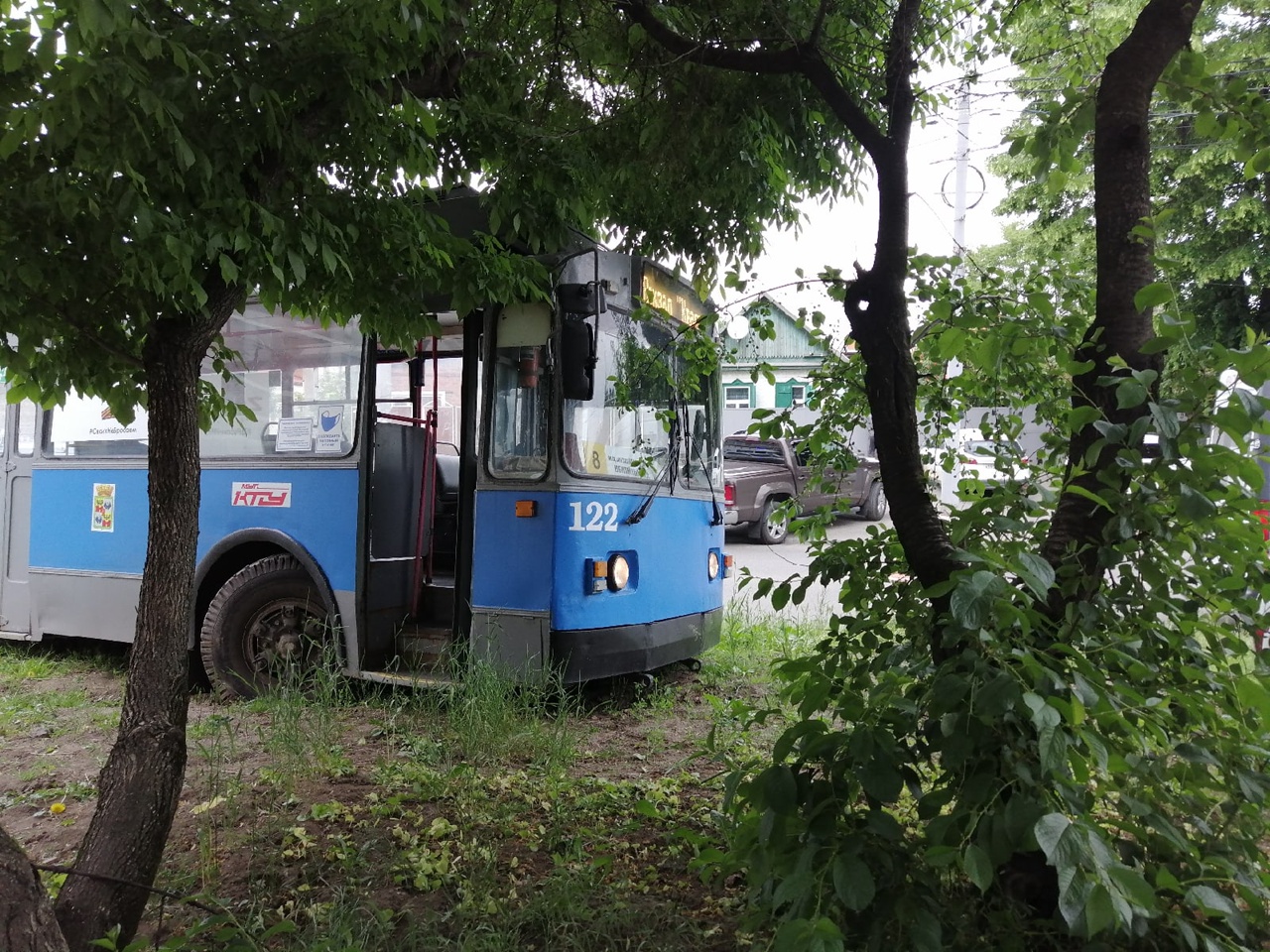 В Краснодаре троллейбус переехал пешехода на зебре