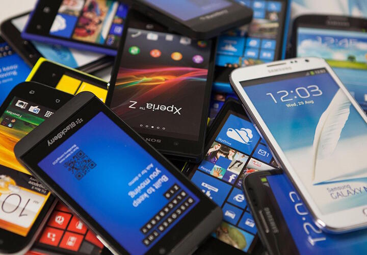 В Краснодарском крае грабитель украл из магазина муляжи телефонов