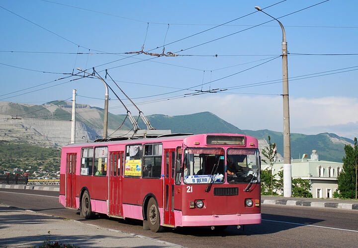 В Новороссийске изменилась стоимость проезда в троллейбусах