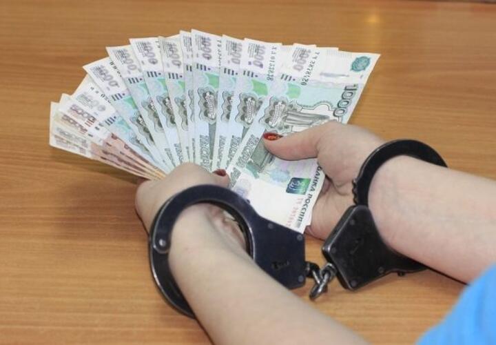 В Геленджике местная жительница украла у знакомого миллион рублей