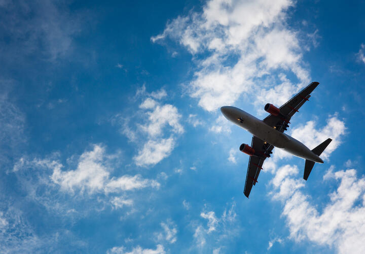 Самолет, летевший в Краснодар, прервал полет из-за картинки с угрозами