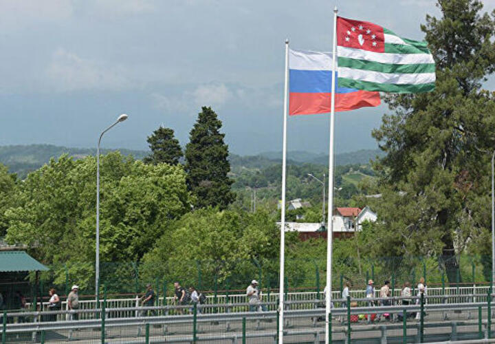 Россияне смогут въезжать Абхазию и покидать ее без теста на коронавирус