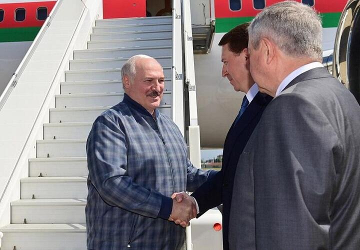 В Сочи приземлился самолет Александра Лукашенко