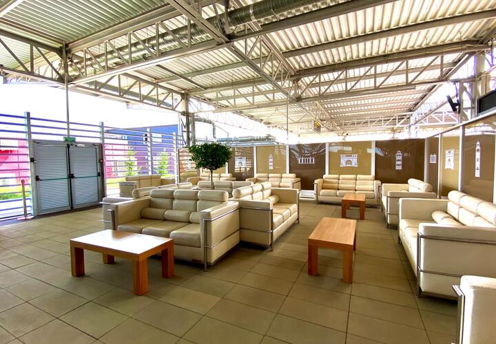 В аэропорту Анапы открылась летняя веранда бизнес-зала