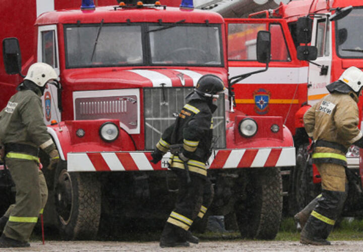 В Краснодаре из-за пожара в пятиэтажке эвакуировали восемь человек