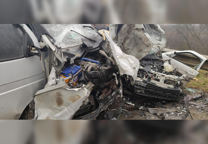 В Адыгее в массовой аварии погибли три человека, в том числе маленькая девочка