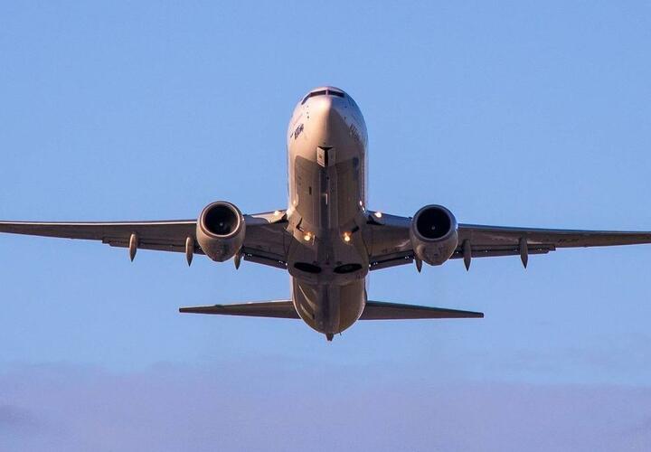В Краснодаре самолет, летевший на Кипр, совершил экстренную посадку