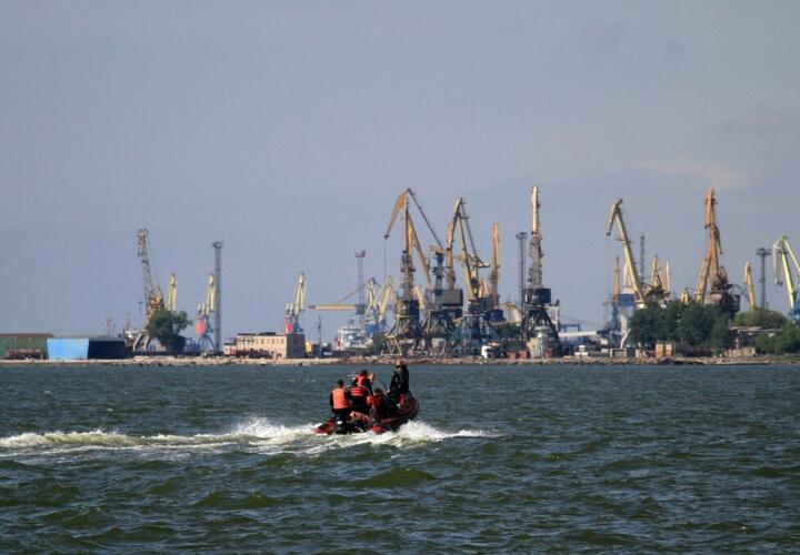 Россия остановила судоходство в Азовском море