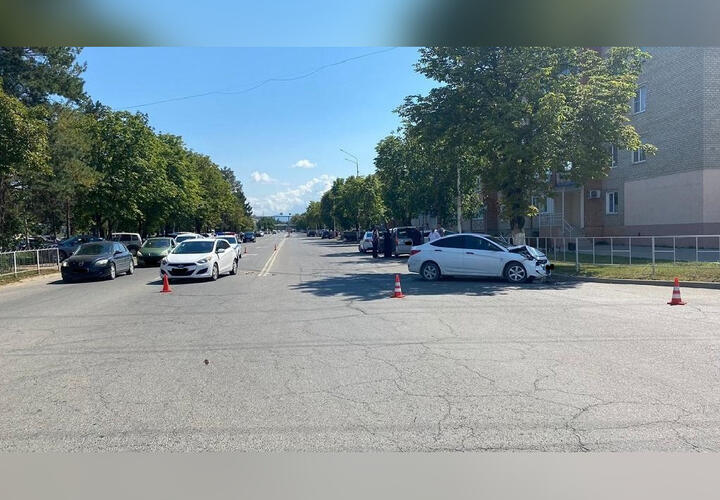 В Абинске пьяный водитель устроил аварию и травмировал женщину