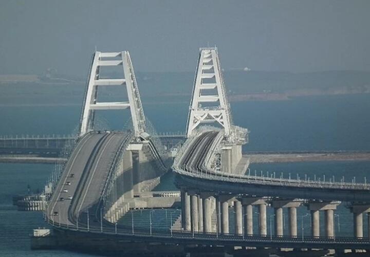 Движение авто по Крымскому мосту с 7 ноября будет прерываться по ночам