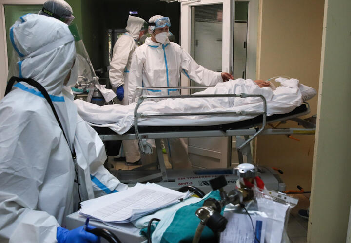 На Кубани госпитализировали 14 человек с коронавирусом, умерли двое