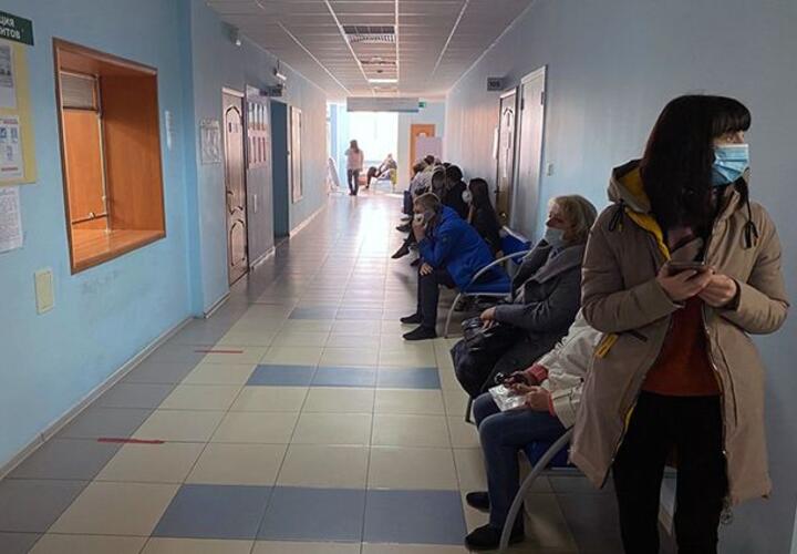 В Новороссийске пациенты поликлиники устроили кулачный бой перед кабинетом врача