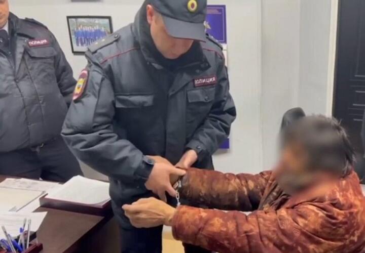 Житель Краснодара забил до смерти бомжей доской
