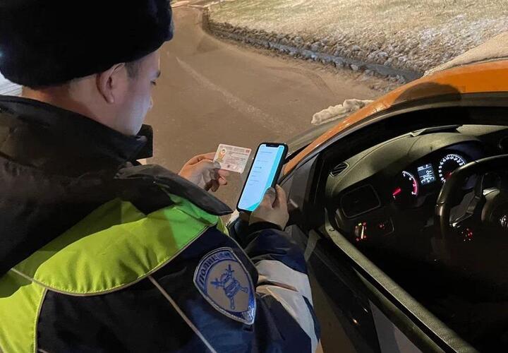 Новые штрафы и поводы лишиться прав ожидают российских водителей в 2023 году