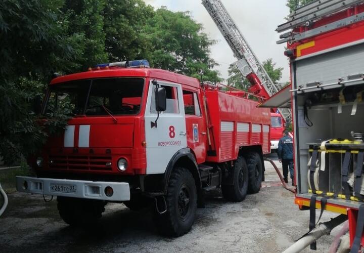 В Новороссийске из горящей 9-этажки эвакуировали 78 жителей