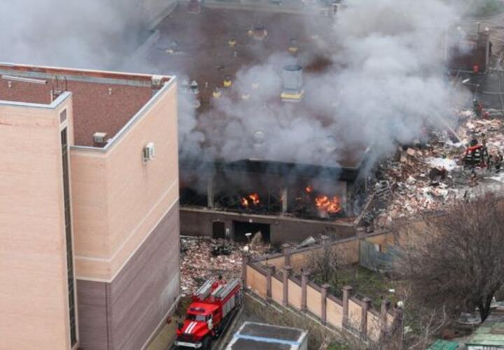 Причиной взрыва и пожара в здании ФСБ в Ростове-на Дону мог стать дрон ВСУ