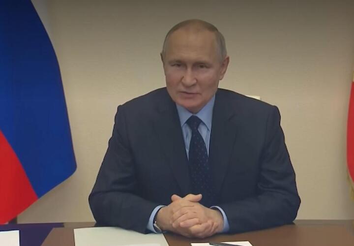 Путин принял отставку губернатора «по собственному желанию»