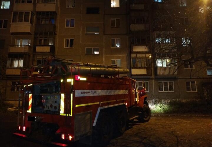 В Сочи из горящей многоэтажки эвакуировали 57 человек