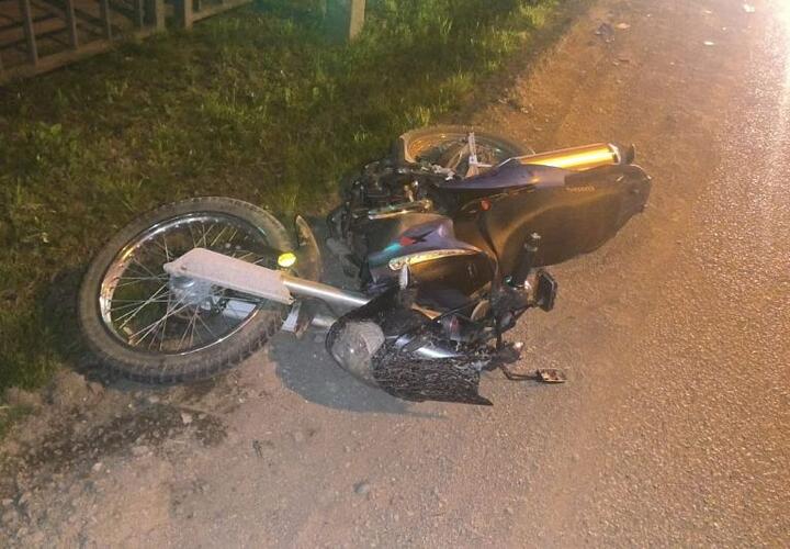 20-летний мотоциклист без прав устроил ДТП с иномаркой 