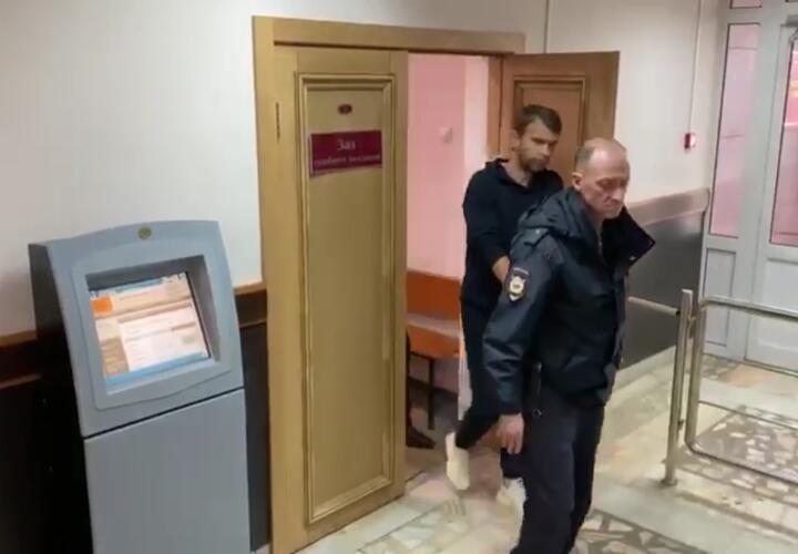 Футболист, пойманный в Краснодаре с полкило мефедрона, подал иск к МВД