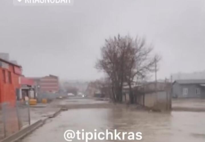 Как такое возможно: жительница Краснодара в шоке от поездки по улице Автомобильной