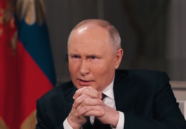 Полное интервью Путина Карлсону транслируют центральные телеканалы России