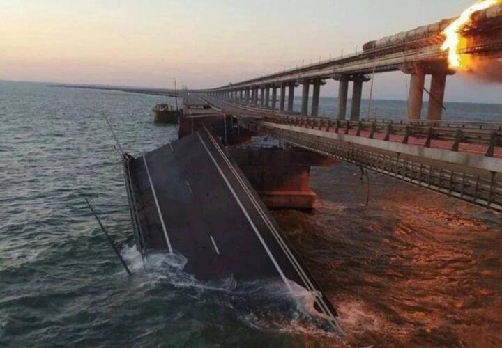 Спецслужбы установили подозреваемых в организации взрыва на Крымском мосту