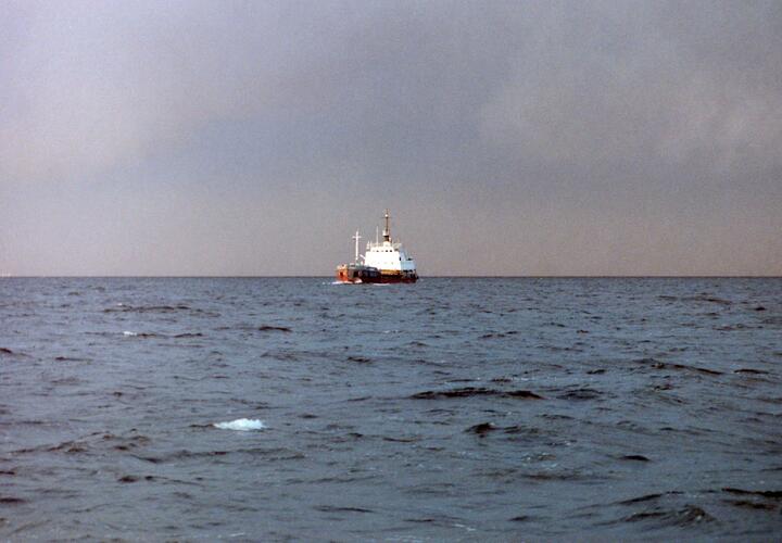 Корабль потерпел крушение в Аденском заливе, на помощь экипажу пришли моряки из Новороссийска 