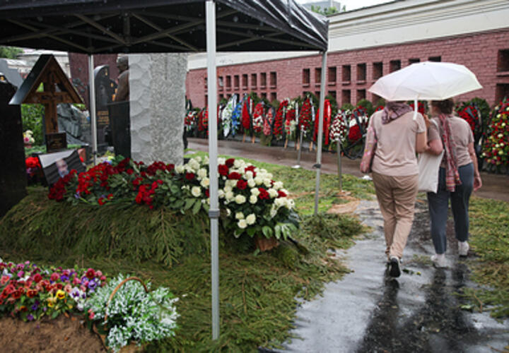 Задержан советник мэра, в Сочи силовики накрыли кладбищенскую мафию