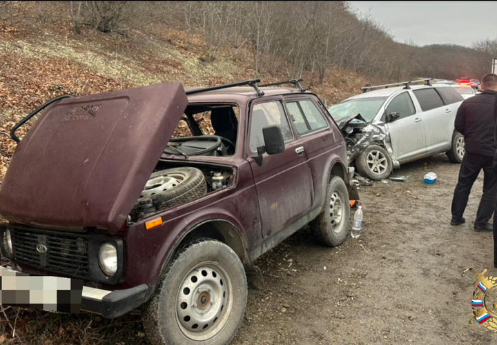 В массовой аварии на кубанской трассе погиб водитель иномарки