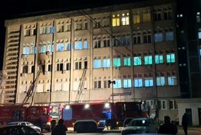 При пожаре в ковид-госпитале погибли десять человек