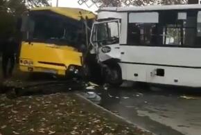 В Анапе столкнулись два пассажирских автобуса