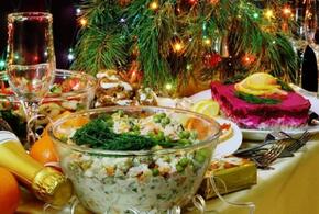 Диетологи определили самые калорийные новогодние блюда