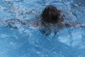 Девочка едва не утонула в бассейне в Сочи