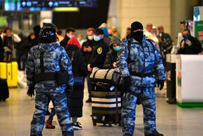 В аэропортах Москвы задержали рейсы из-за угрозы взрыва