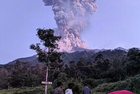 В Индонезии проснулся самый активный вулкан (ВИДЕО)