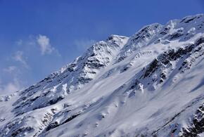 На Эльбрусе спасли упавшего в трещину сноубордиста (ВИДЕО)