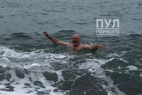 Президент Белоруссии искупался в Черном море