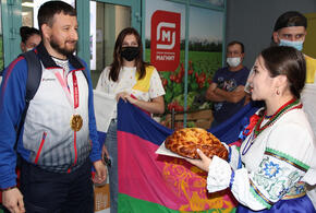 На Кубань вернулся победитель Паралимпийских игр Артур Юсупов