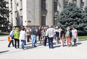Обманутые дольщики из Геленджика провели акцию в Краснодаре